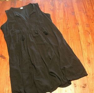 CLOSET CLOSING FRIDAY! Black Tunic from Old Navy